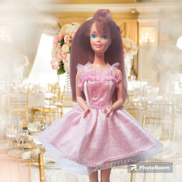 Barbie Dresses - Picture 4 of 4